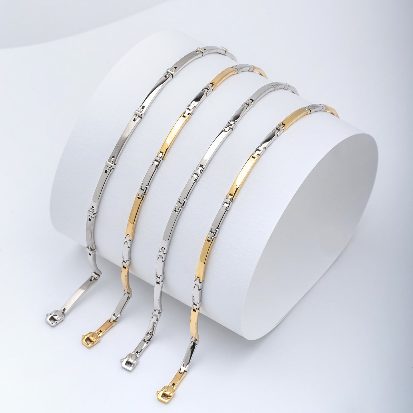 Mechanical Link Bracelets for men in 14k solid gold