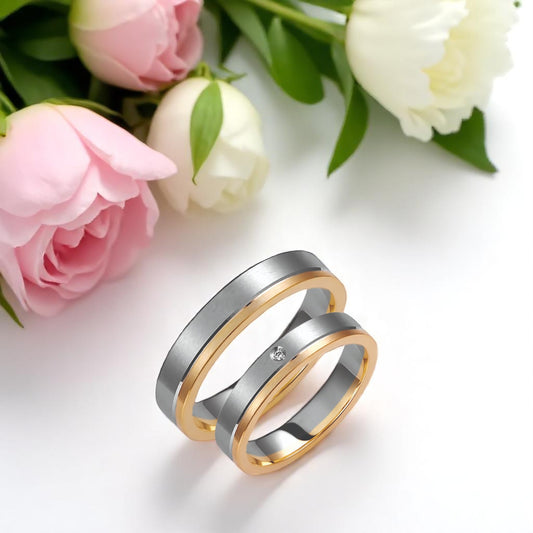 Matte Two-Tone 4mm Wedding Bands Set with a Diamond