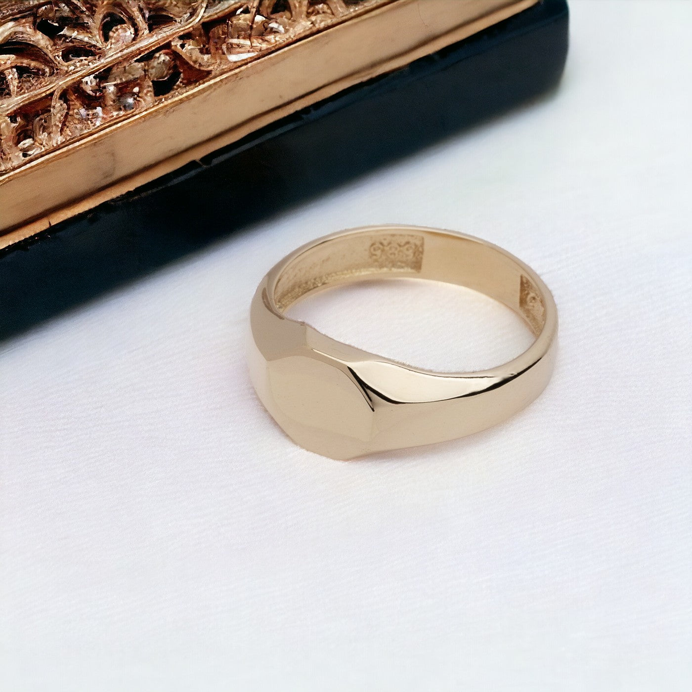 Minimalist Personalized Signet Ring in 14K Gold for women, with the top part being engravable.