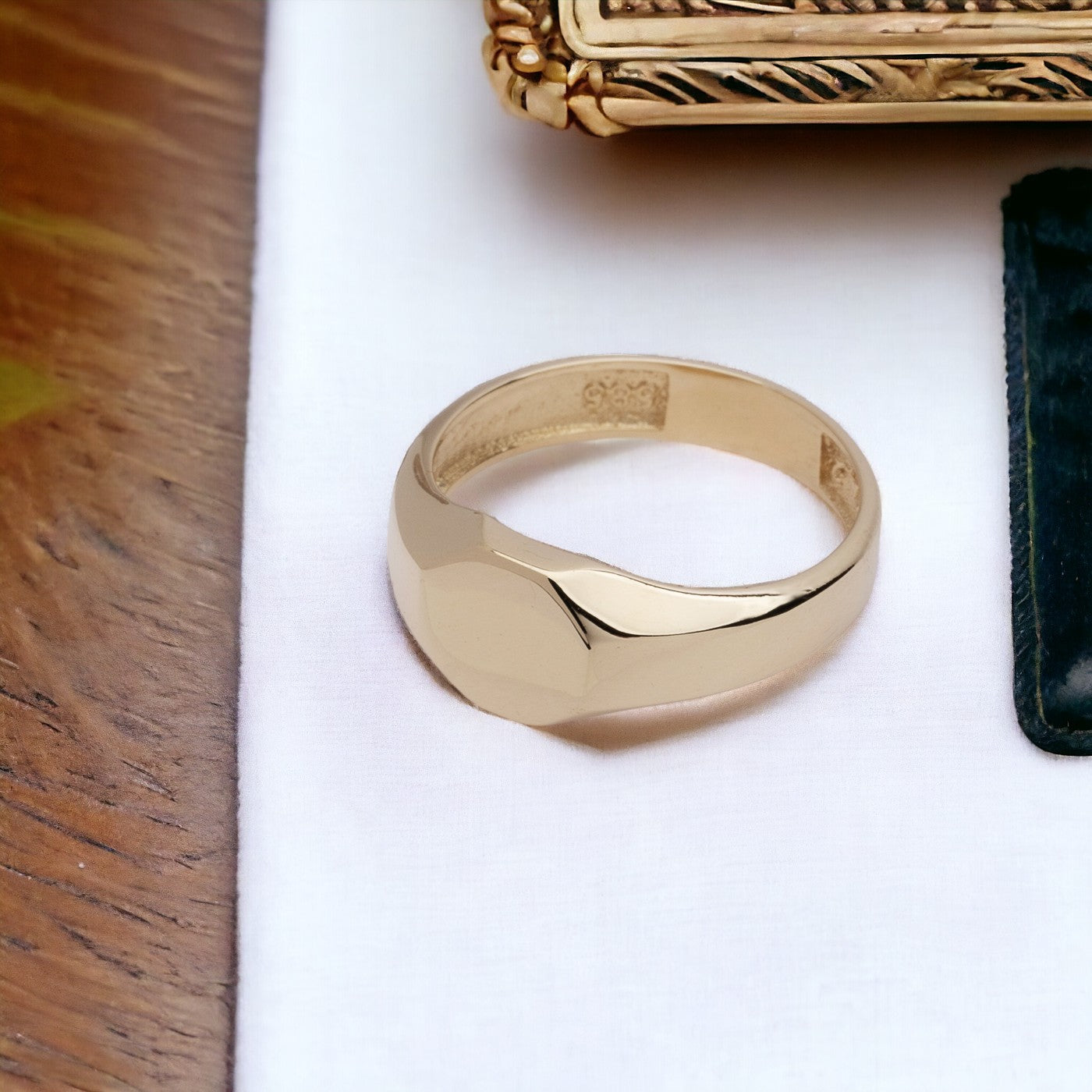 Minimalist Personalized Signet Ring in 14K Gold for women, with the top part being engravable.