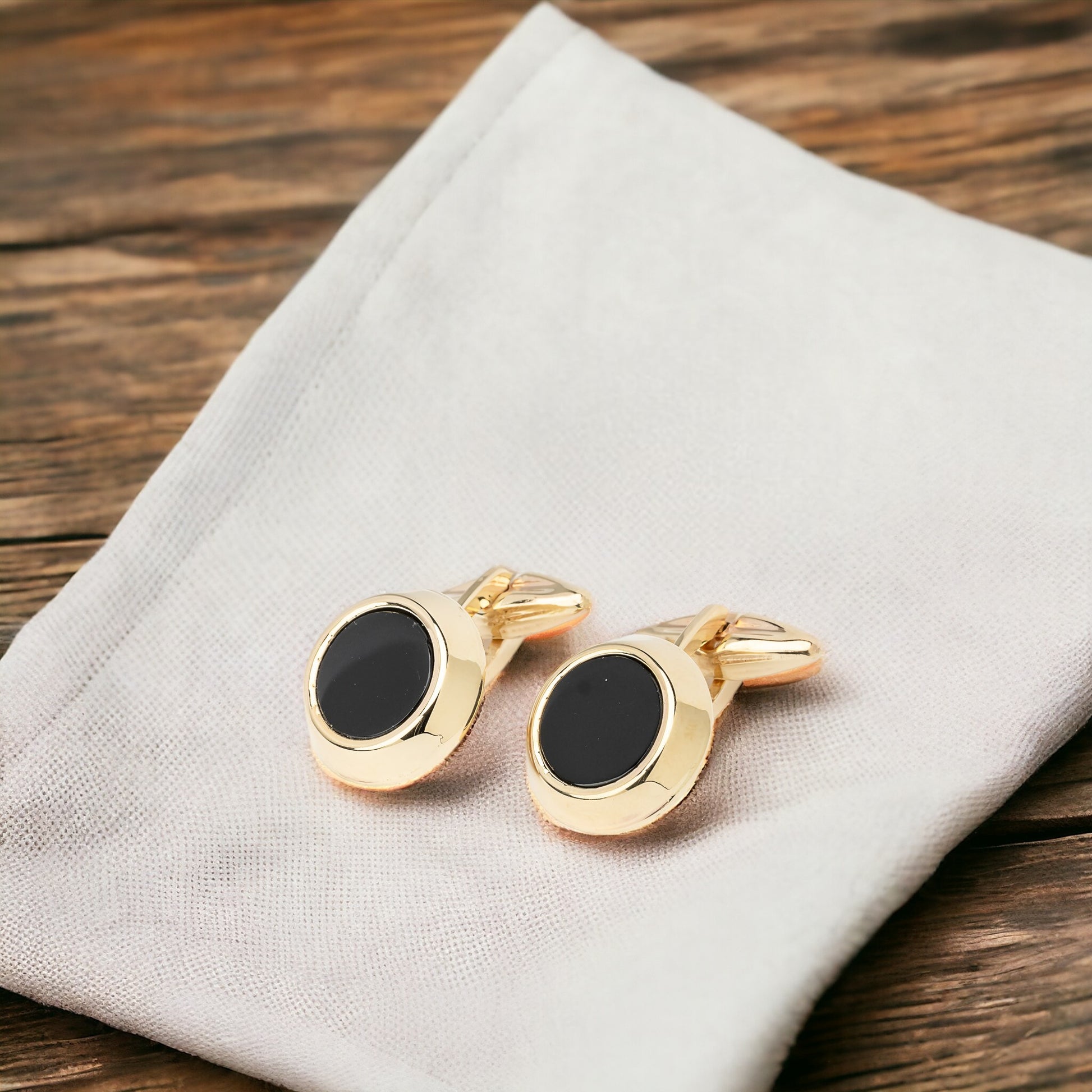 Onyx Round Cufflinks in 14K Solid Yellow Gold