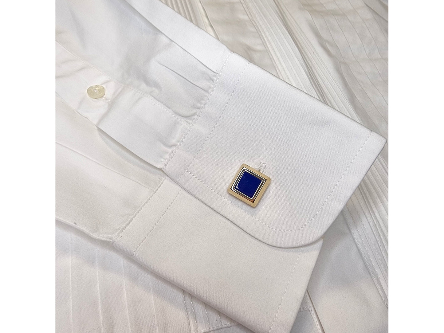 14K Yellow Solid Gold Cufflinks with Lapis Lazuli