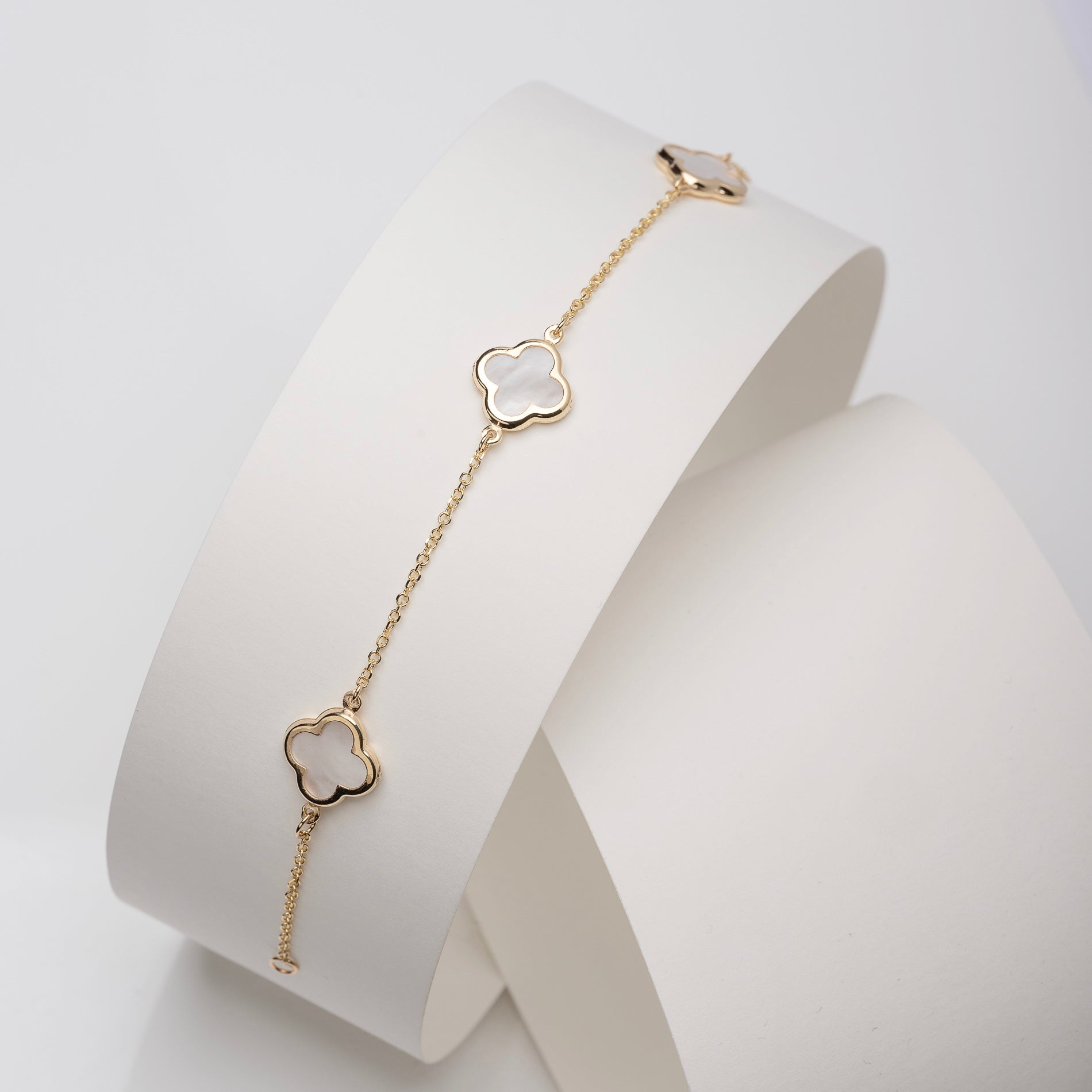 Mother of Pearl Four-Leaf Clover Bracelet in 14K Gold for Women