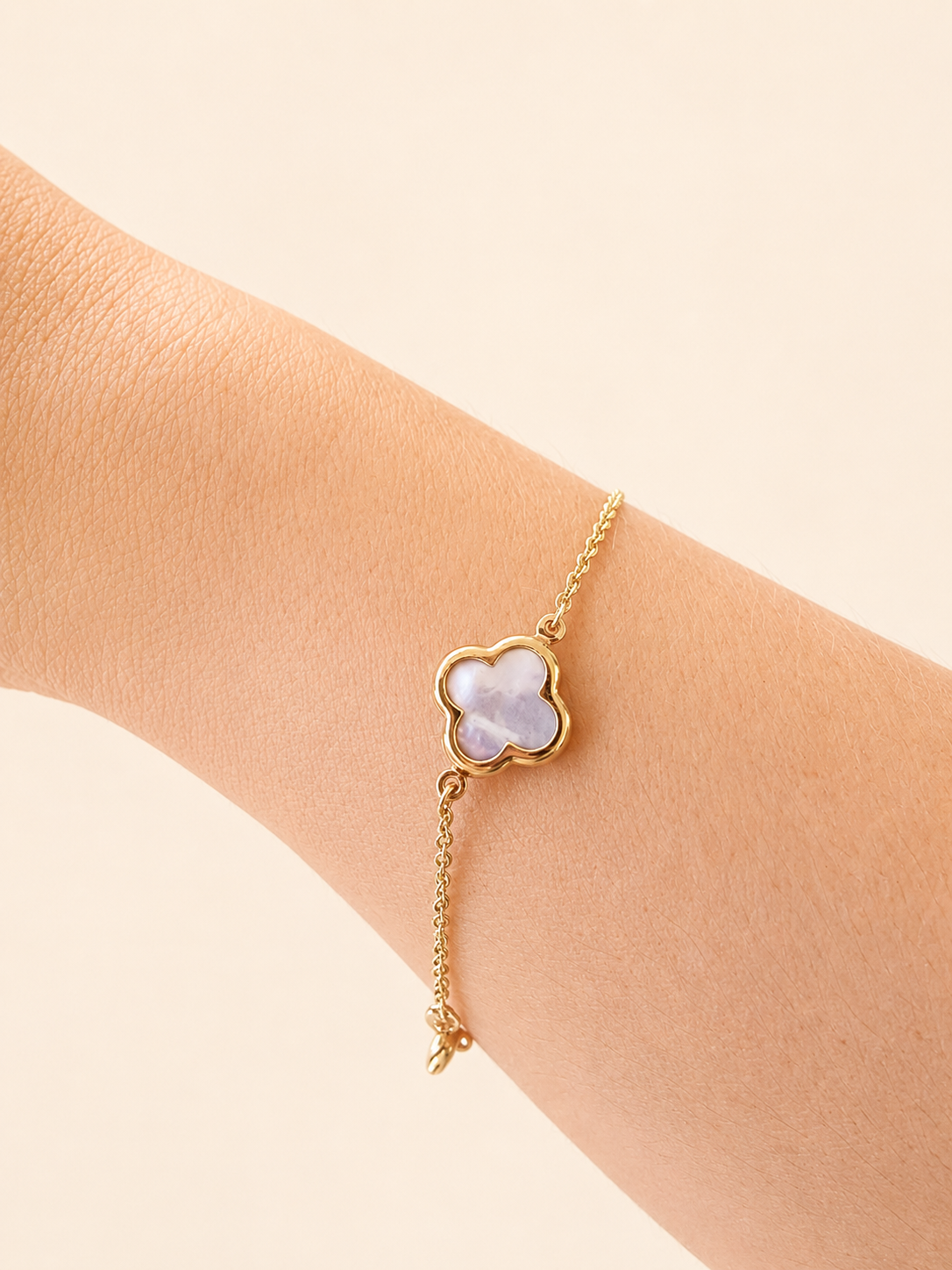 Mother of Pearl Four Leaf Clover Charm Bracelet in 14K Gold