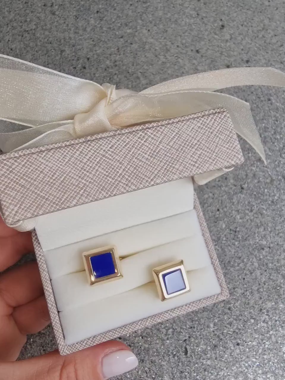 14K Yellow Solid Gold Cufflinks with Lapis Lazuli