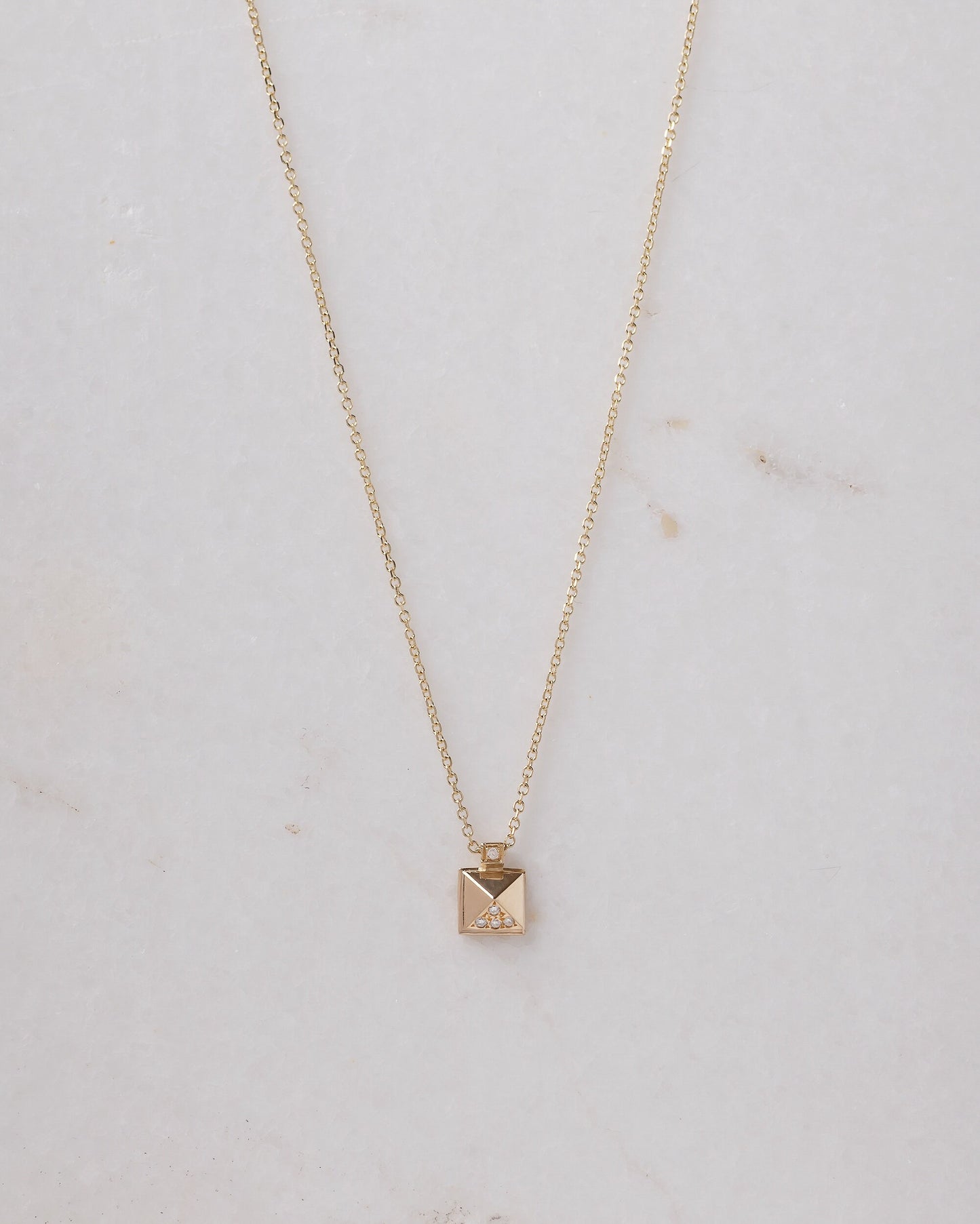 Pyramid Diamond Necklace in 18k Gold