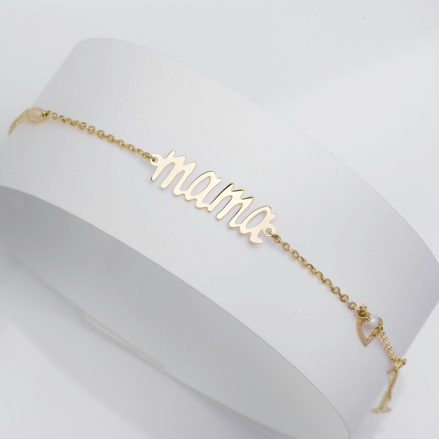 mama 14k gold bracelet with pearls and a small heart