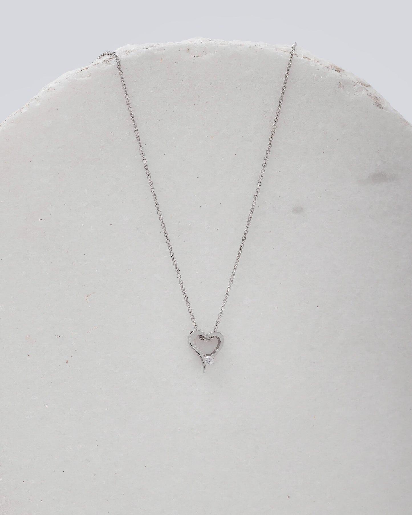 14k White Gold Diamond Heart Necklace