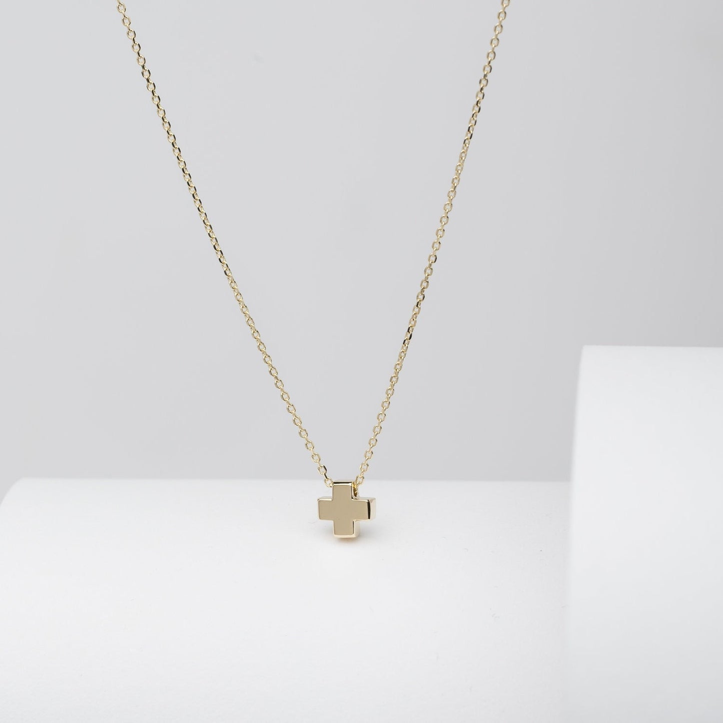 square small necklace in 14k yellow gold for women 