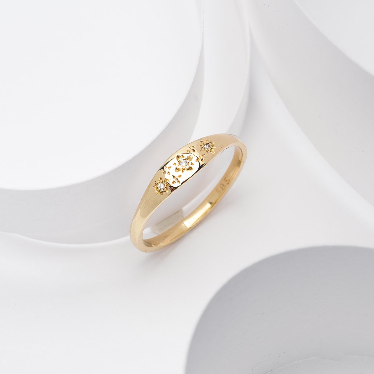 Starburst Ring in 14K Gold