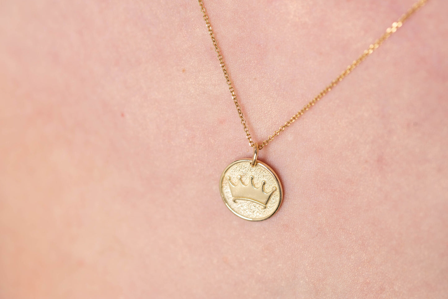 Elegant 14k Solid Gold Crown Necklace for women, including complimentary engraving on the reverse side.