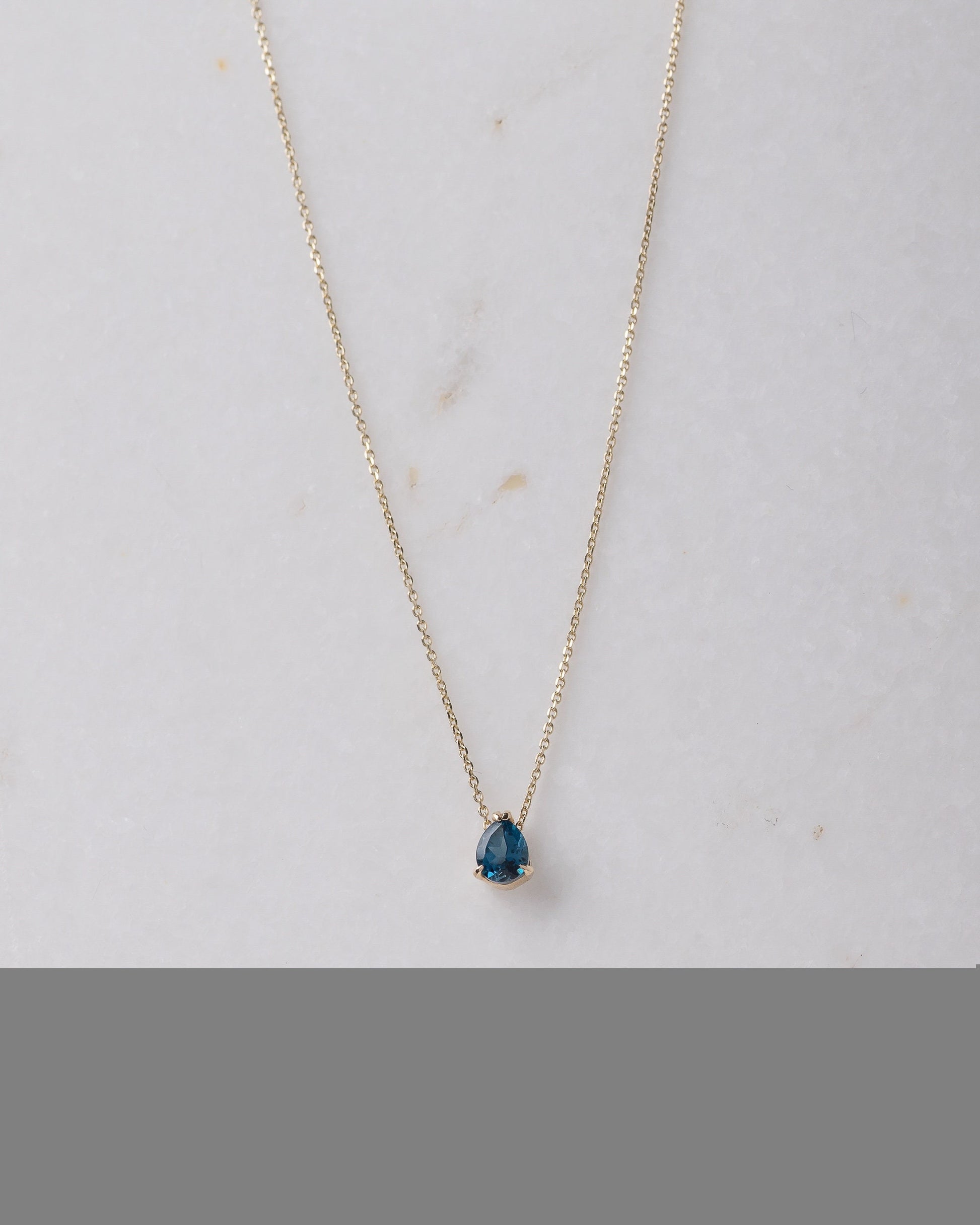 drop  blue aquamarine necklace in 14k solid gold