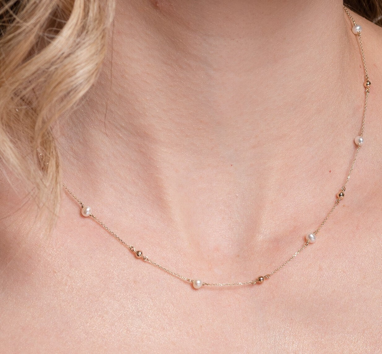 Station Necklace with Pearls and Gold Beads in 14k Gold for Women