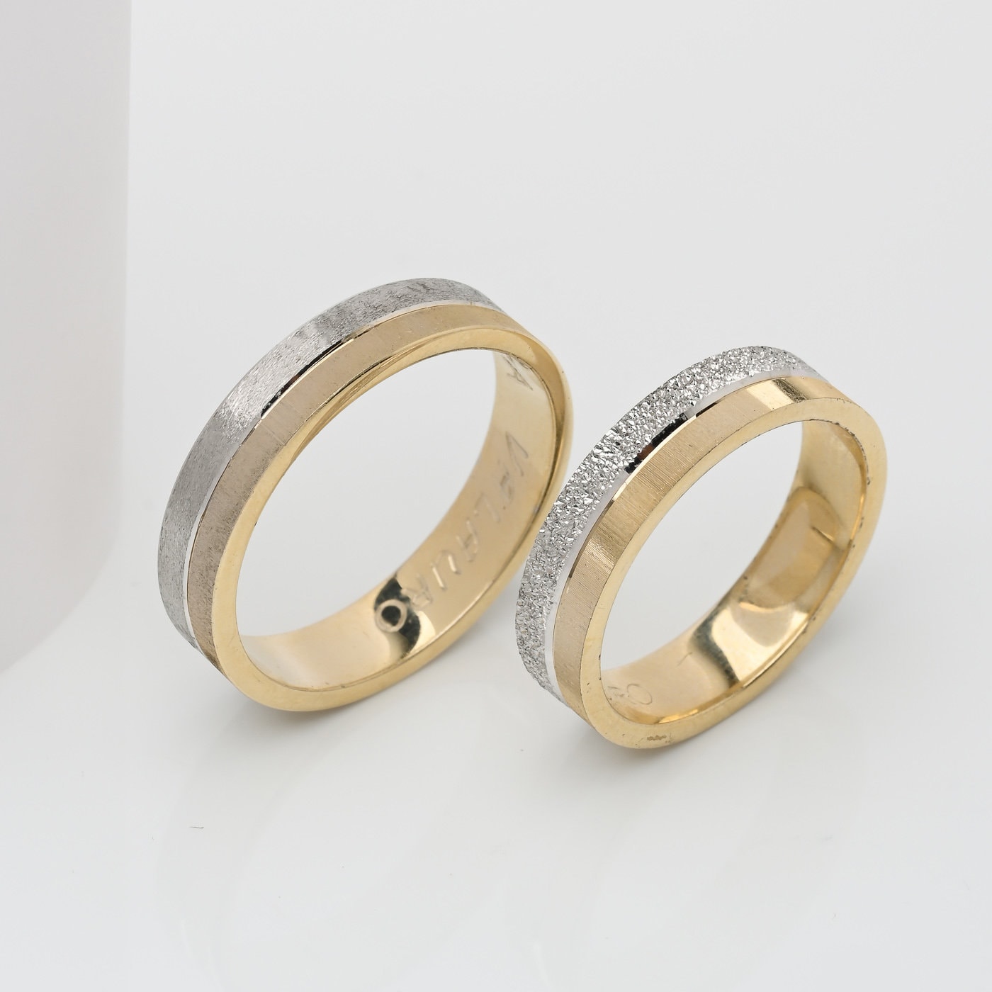 Two-Tone Thick Wedding Bands Set 5mm